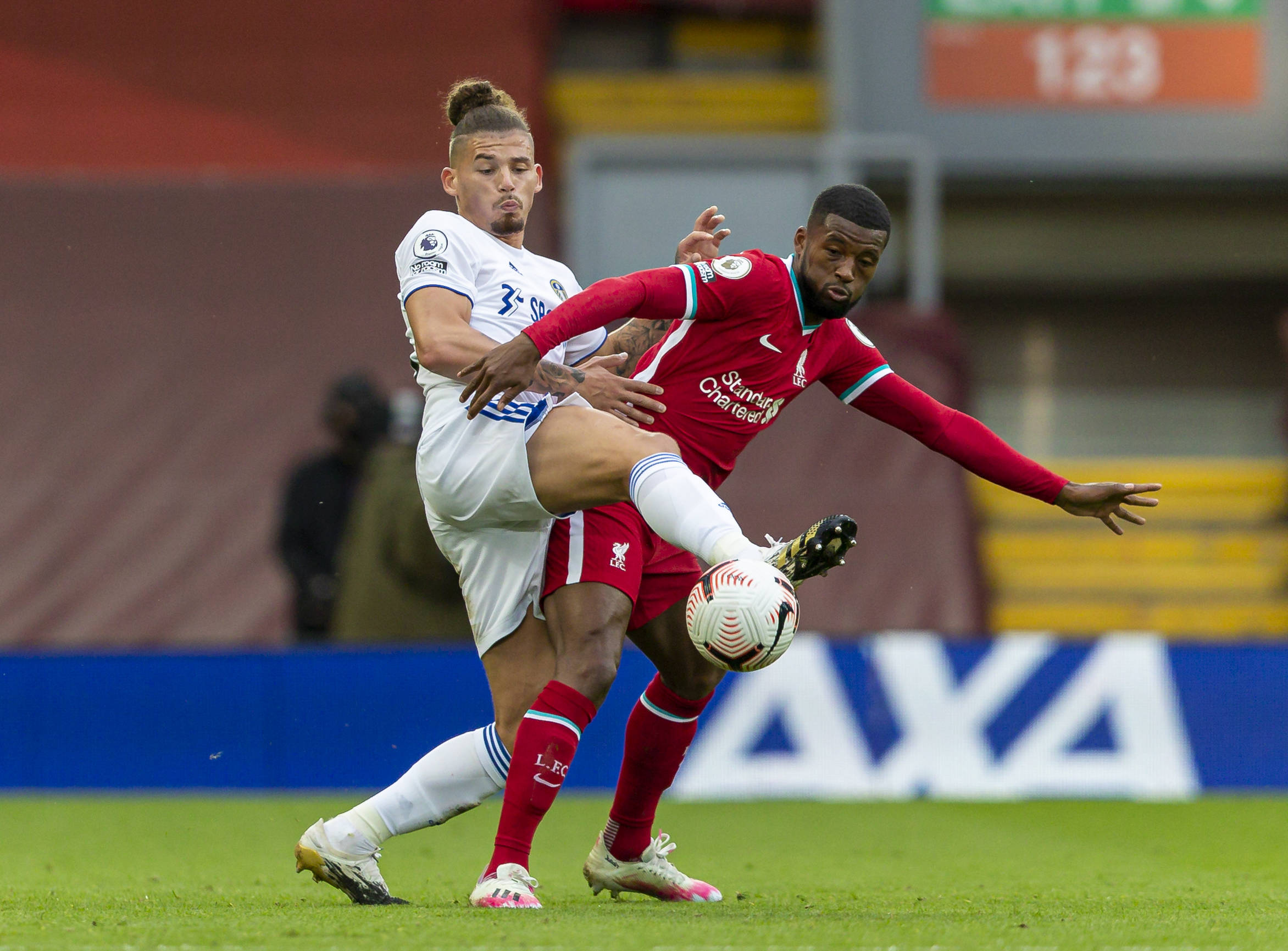 给亿万观众 给亿万观众